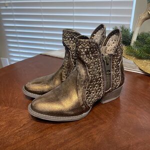 Circle G by corral  Copper CutOut laser booties Western Boots